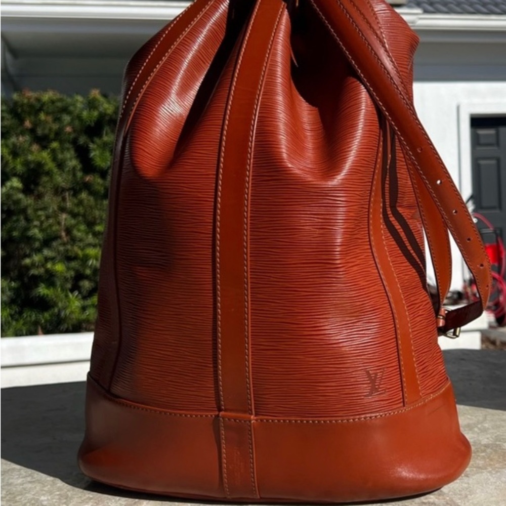 Louis Vuitton Burnt orange Epi Randonee